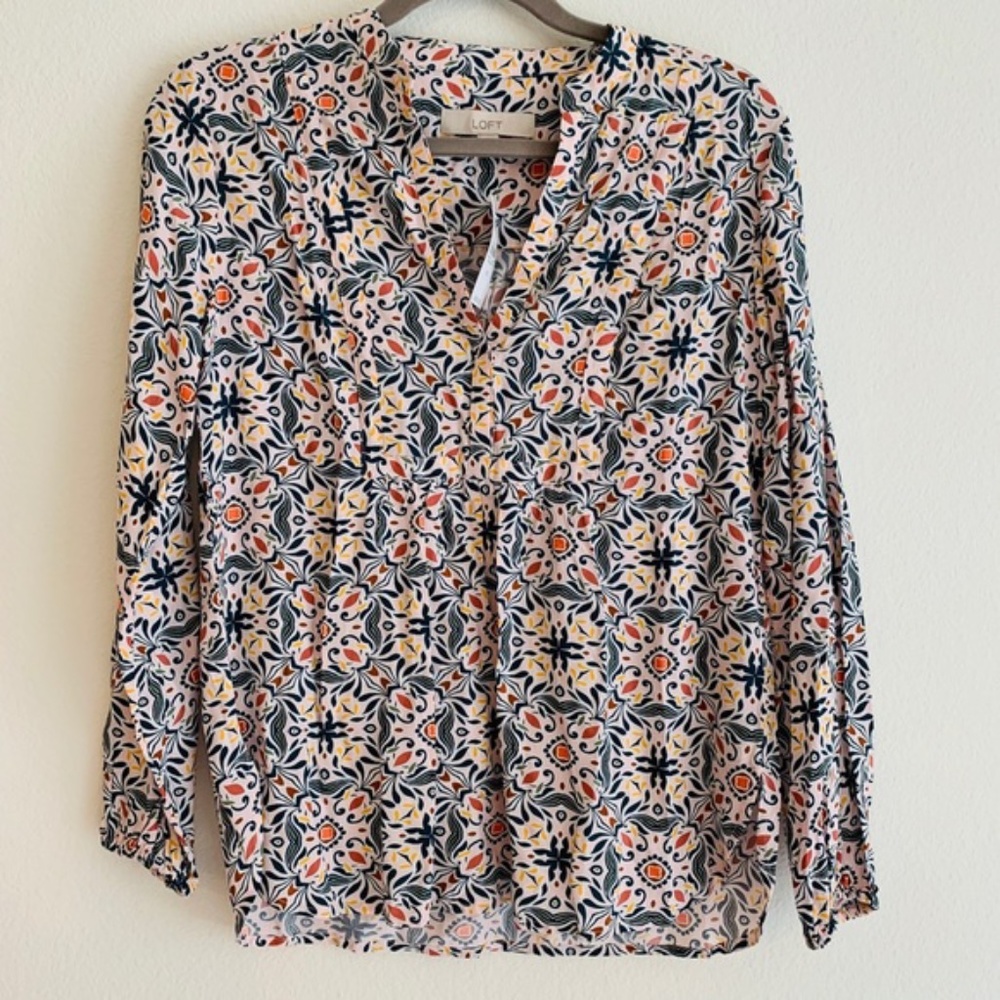 NWT Ann Taylor LOFT Floral Long Sleeve Top sz XS